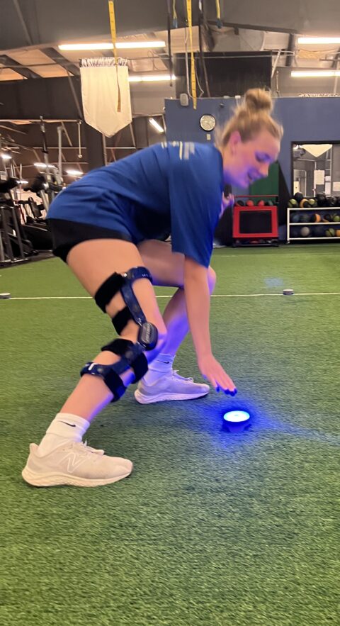 A women doing workout